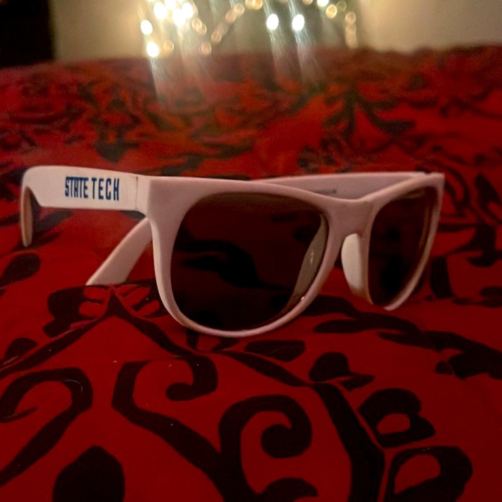 State Tech white sunglasses